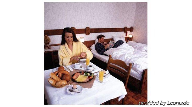 Hotel Mesnerwirt Westendorf Ruang foto